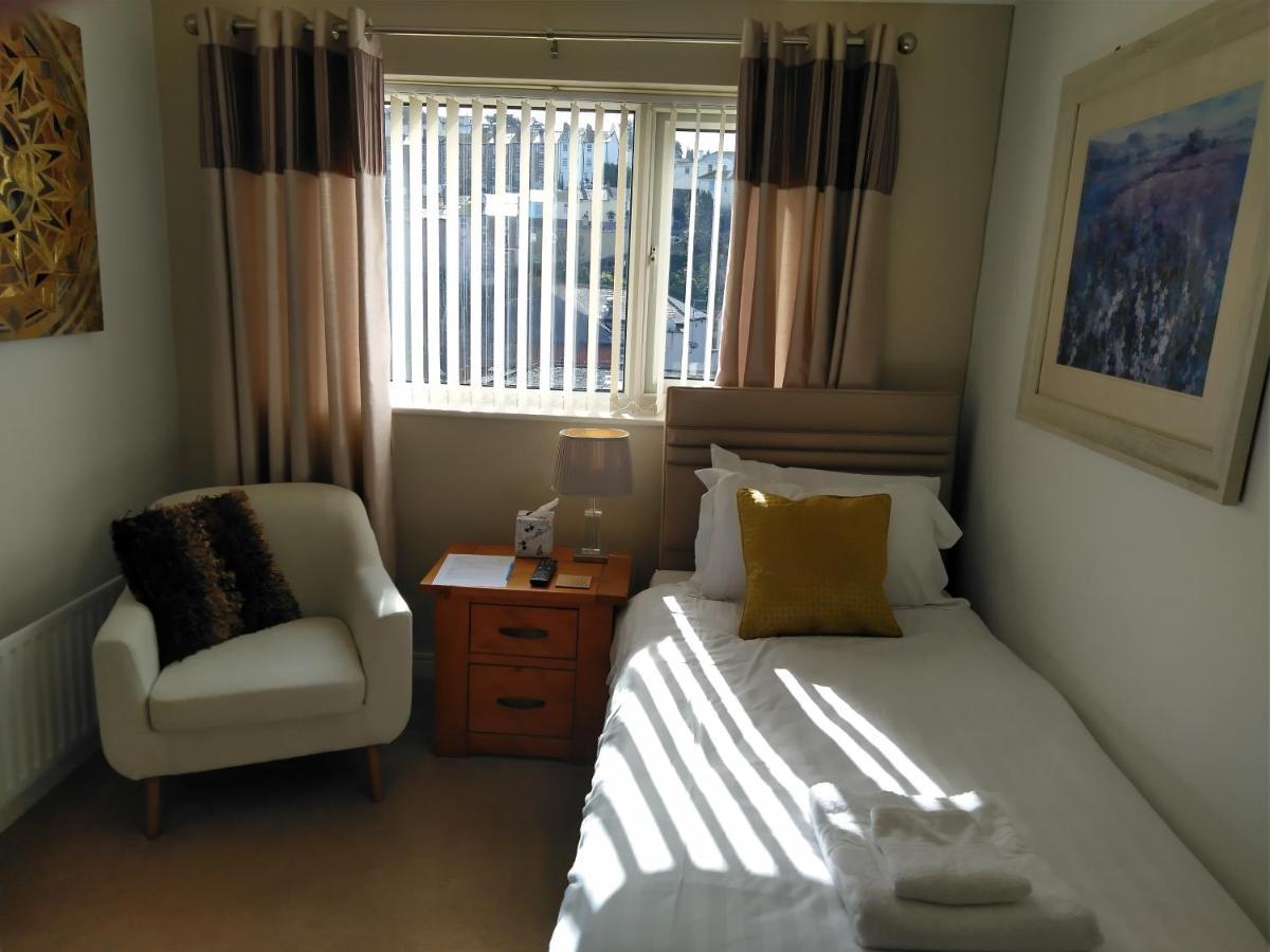 Pensión Barclay Court 4*